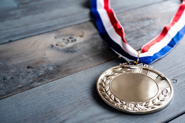 銀のコインの写真